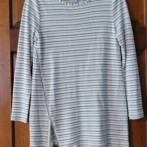 Women's Chico's Size 0 or Small Long Sleeve Top Tunic